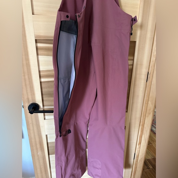 The North Face Goretex snow bib sz L - Picture 4 of 5